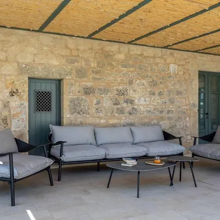 Апартаменты Oltre A Terrazza Privata Arredata Con Aree Sia Aperte Che Coperte *