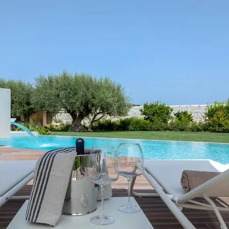 Апартаменты Oltre A Terrazza Privata Arredata Con Aree Sia Aperte Che Coperte Гольфо-Аранчи